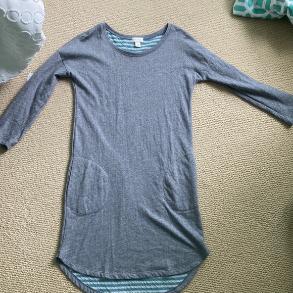 Caslon Dresses & Skirts - Gray sweater dress with pockets !